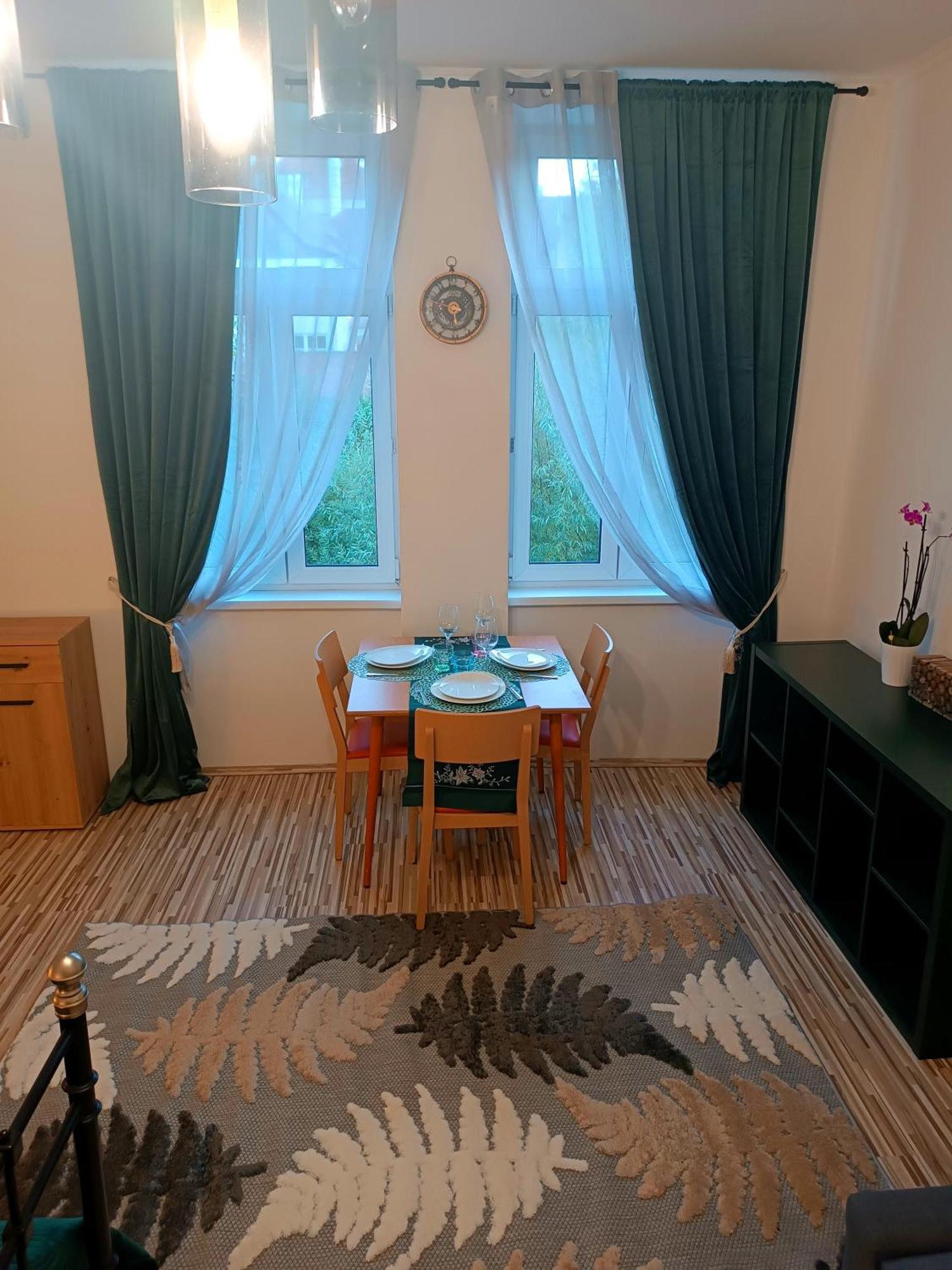 Family Apartments Center Of Muerzzuschlag Ngoại thất bức ảnh